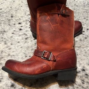 FRYE WOMEN'S ENGINEER BOOTS 9.5